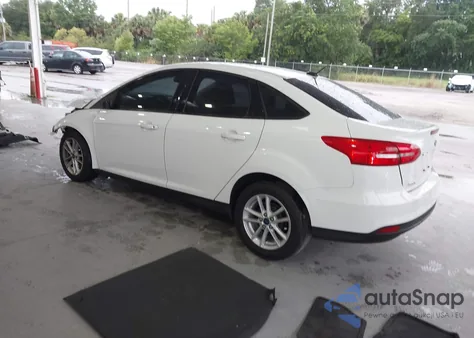 2017 Ford Focus Se z USA, uszkodzony, nr VIN 1FADP3F2XHL309532